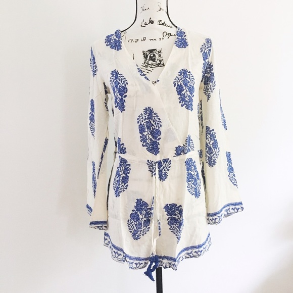 🌸Host Pick🌸 Last 3! Vintage Beach Print Romper - Picture 4 of 8